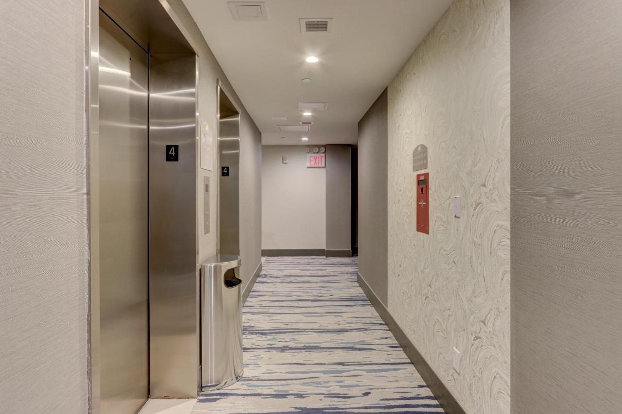 ניו יורק Microtel Inn By Wyndham Long Island City מראה חיצוני תמונה