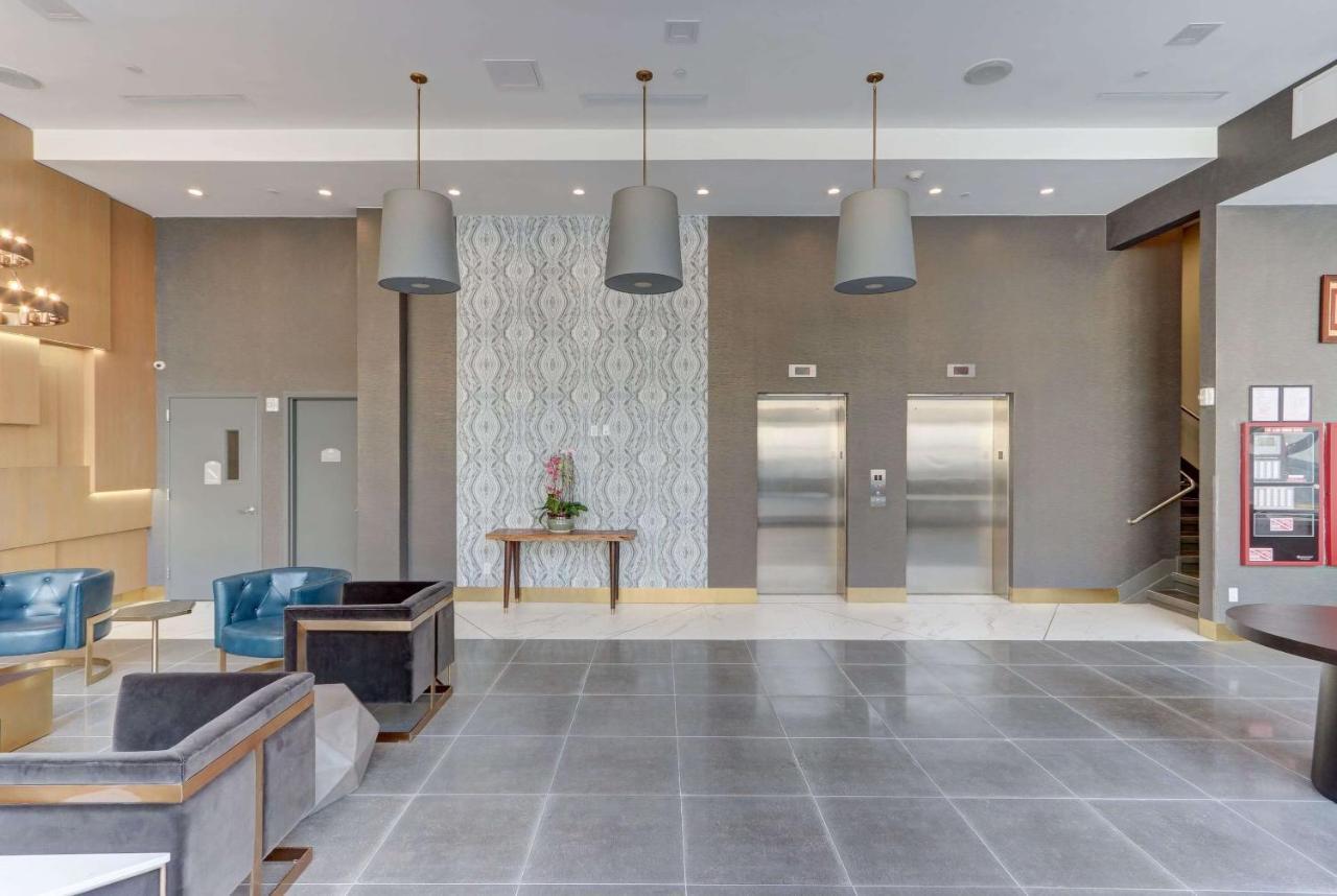 ניו יורק Microtel Inn By Wyndham Long Island City מראה חיצוני תמונה
