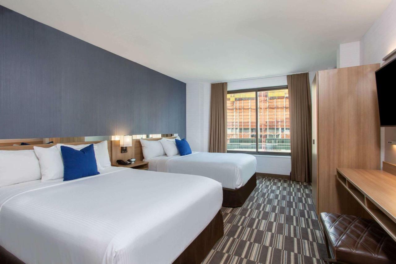 ניו יורק Microtel Inn By Wyndham Long Island City מראה חיצוני תמונה