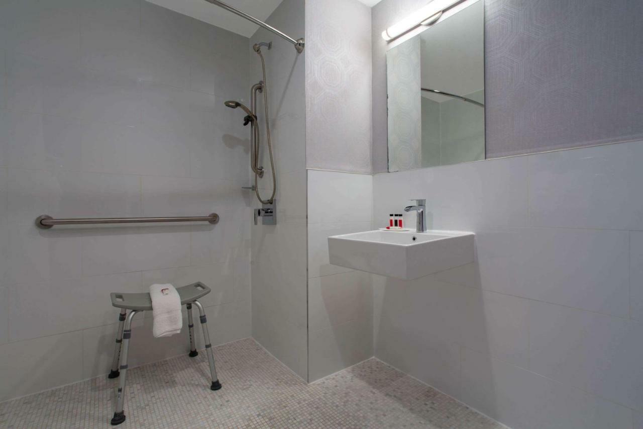ניו יורק Microtel Inn By Wyndham Long Island City מראה חיצוני תמונה